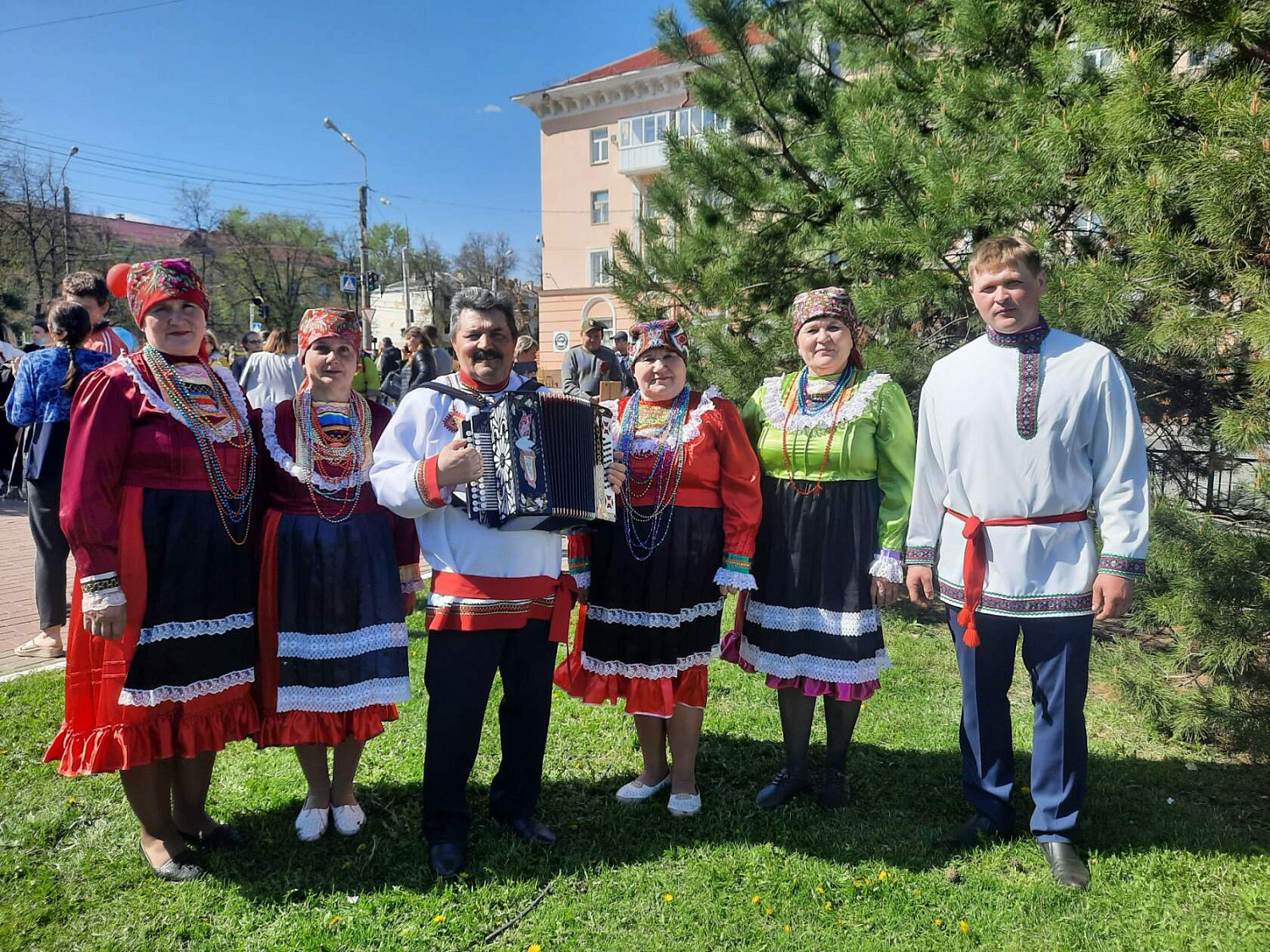 Народный фольклорный ансамбль «Эрзяночка».